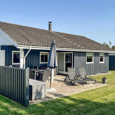 3 Bedroom Lovely In Sydals Holiday home *